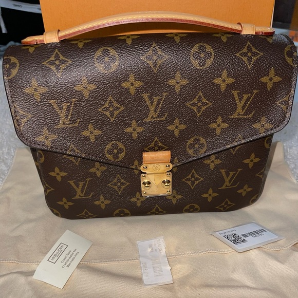Louis Vuitton Monogram Pochette Métis - Picture 2 of 14